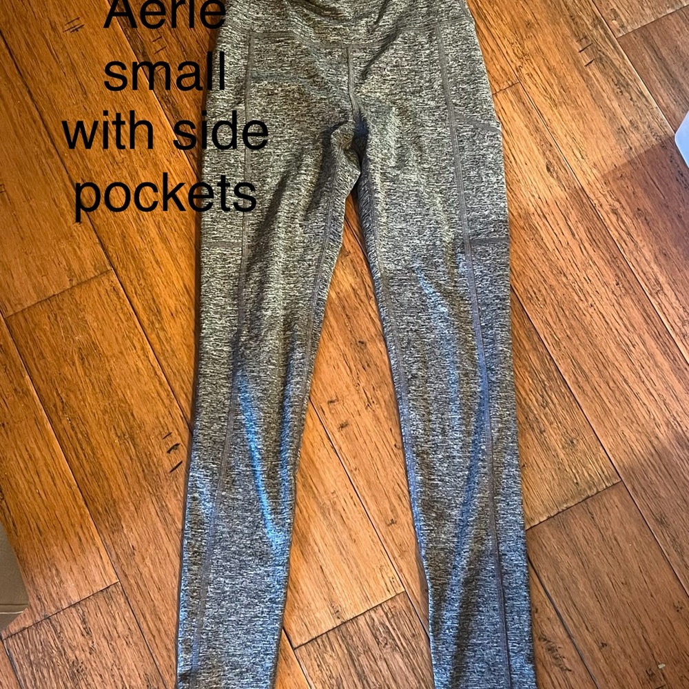 Aerie Heather Gray Leggings with Side Pockets